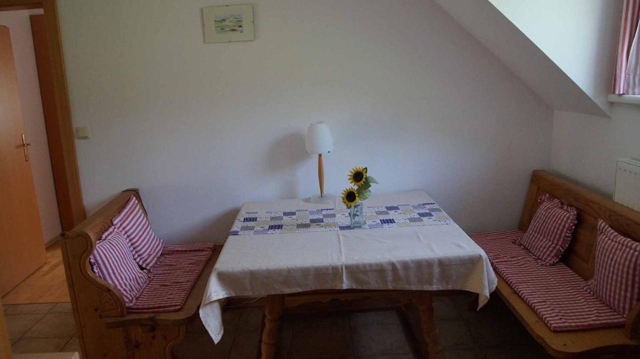 Weingut & Gaestezimmer Pammer Mitterarnsdorf ภายนอก รูปภาพ